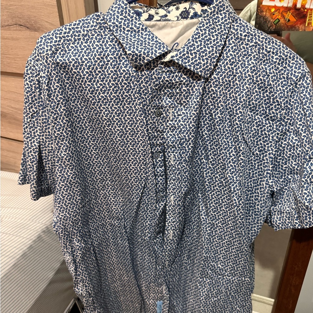 Robert Graham patterned button down with different sleeves